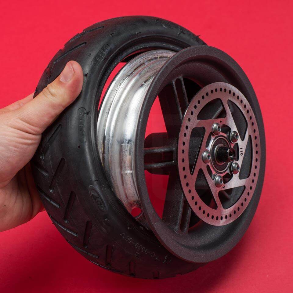 Xiaomi_Mi_M365_Electric_Scooter_tyre_change_tire_puncture_ezbikes
